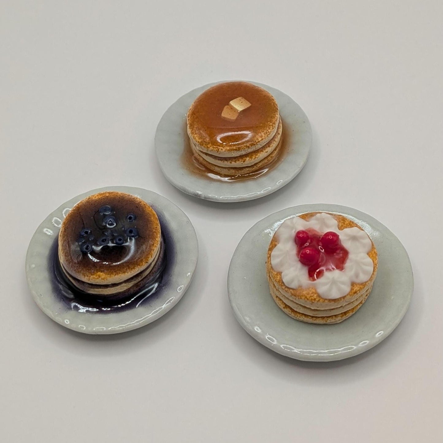 Dollhouse Pancakes | 1:12 Scale Miniature Food | Handmade Polymer Clay Breakfast Sweets (Syrup, Berries, Butter)