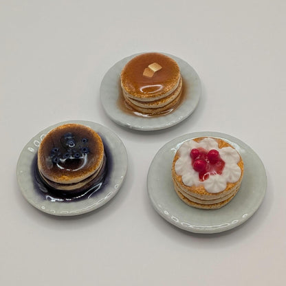 Dollhouse Pancakes | 1:12 Scale Miniature Food | Handmade Polymer Clay Breakfast Sweets (Syrup, Berries, Butter)